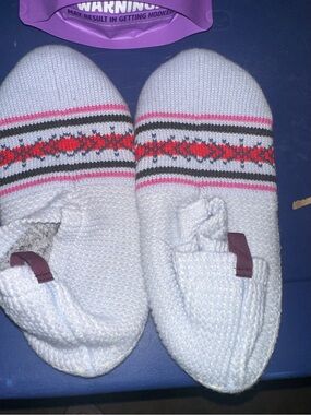 NWT WOMENS Bombas gripper slippers size Large